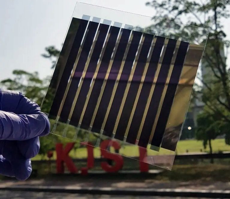 Fotovoltaico organico di grandi dimensioni, nuovi additivi prevengono degrado.